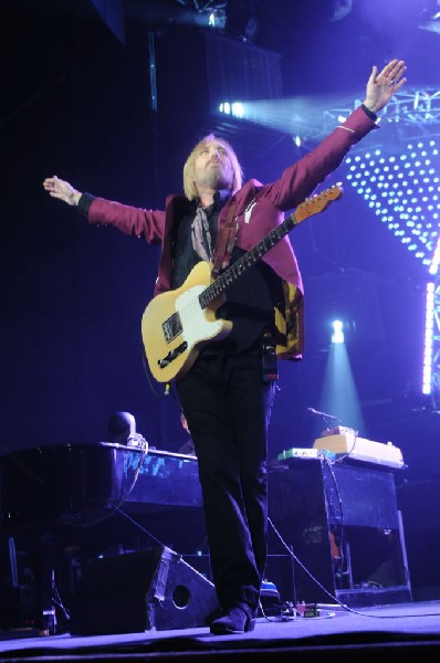 Tom Petty and the Heartbreakers at the  Verizon