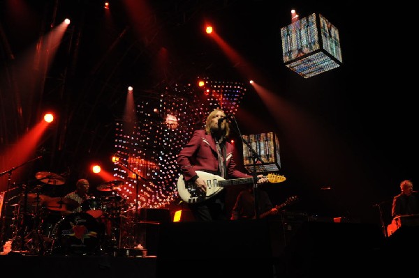 Tom Petty and the Heartbreakers at the  Verizon