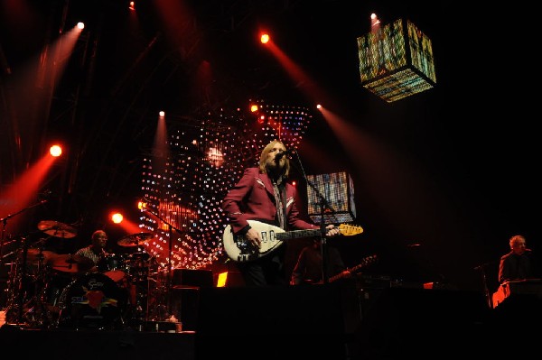 Tom Petty and the Heartbreakers at the  Verizon