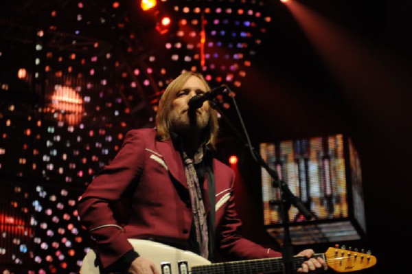 Tom Petty and the Heartbreakers at the  Verizon