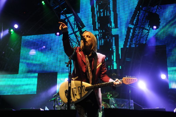 Tom Petty and the Heartbreakers at the  Verizon