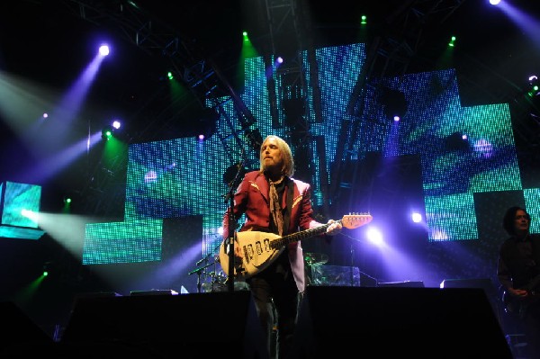 Tom Petty and the Heartbreakers at the  Verizon