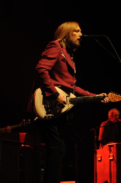 Tom Petty and the Heartbreakers at the  Verizon