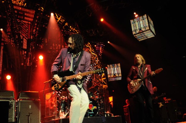 Tom Petty and the Heartbreakers at the  Verizon