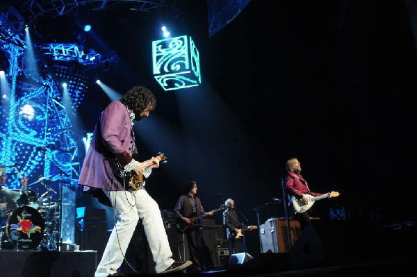 Tom Petty and the Heartbreakers at the  Verizon