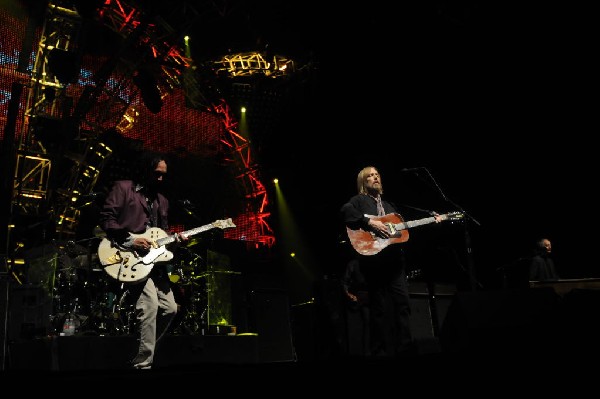 Tom Petty and the Heartbreakers at the  Verizon