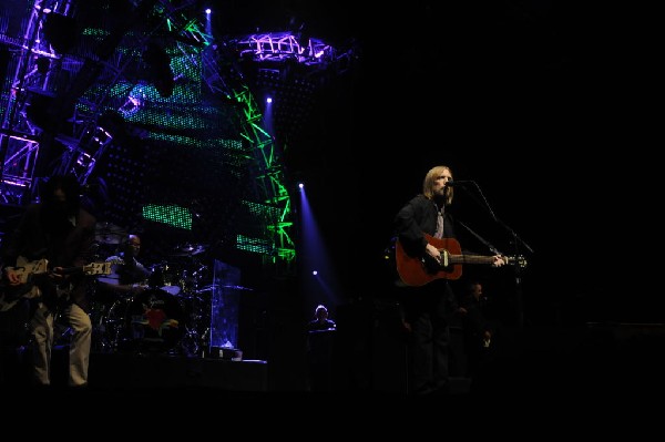 Tom Petty and the Heartbreakers at the  Verizon