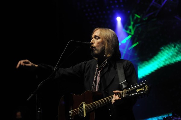 Tom Petty and the Heartbreakers at the  Verizon