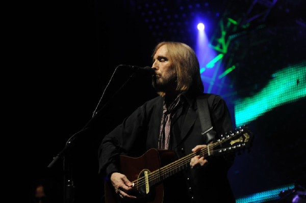 Tom Petty and the Heartbreakers at the  Verizon