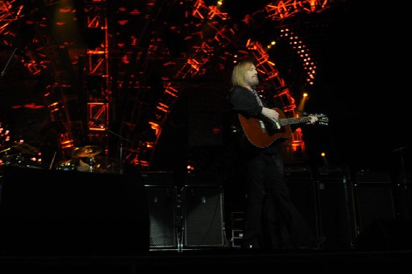 Tom Petty and the Heartbreakers at the  Verizon