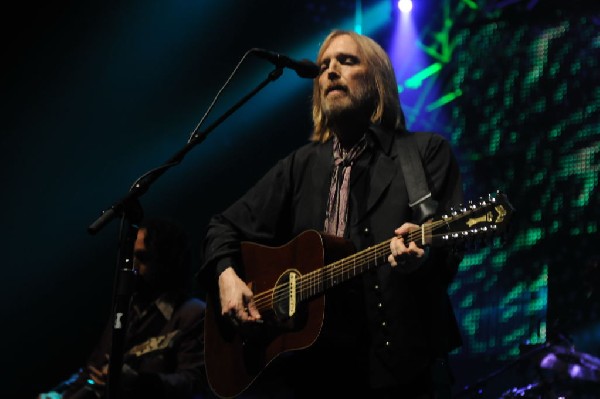 Tom Petty and the Heartbreakers at the  Verizon