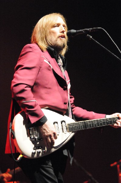 Tom Petty and the Heartbreakers at the  Verizon