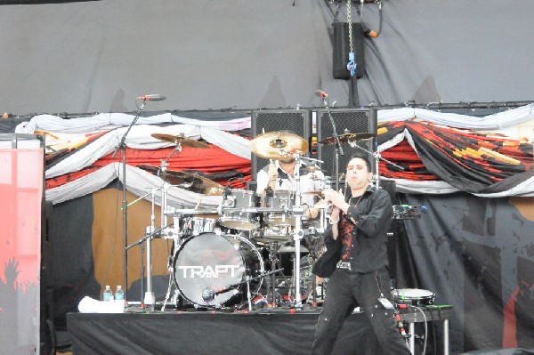 Trapt at the Verizon Wireless Amphitheater, Selma, Texas