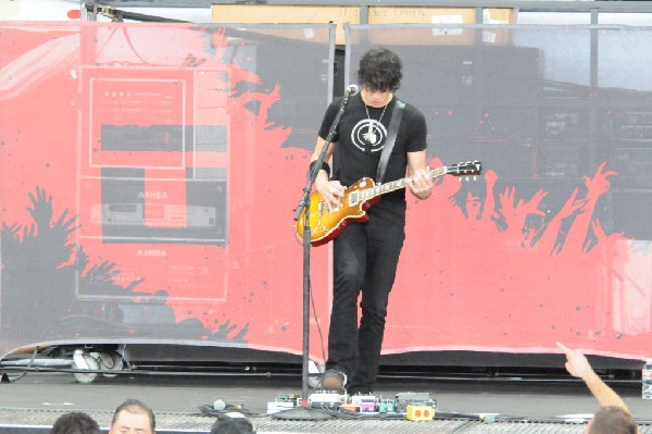 Trapt at the Verizon Wireless Amphitheater, Selma, Texas