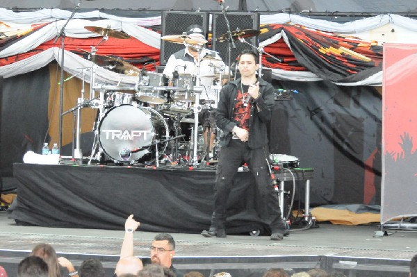 Trapt at the Verizon Wireless Amphitheater, Selma, Texas