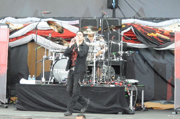 Trapt at the Verizon Wireless Amphitheater, Selma, Texas