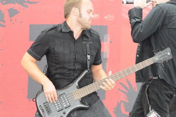 Trapt at the Verizon Wireless Amphitheater, Selma, Texas