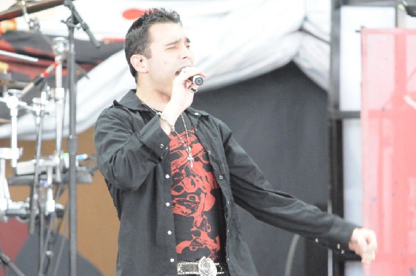 Trapt at the Verizon Wireless Amphitheater, Selma, Texas
