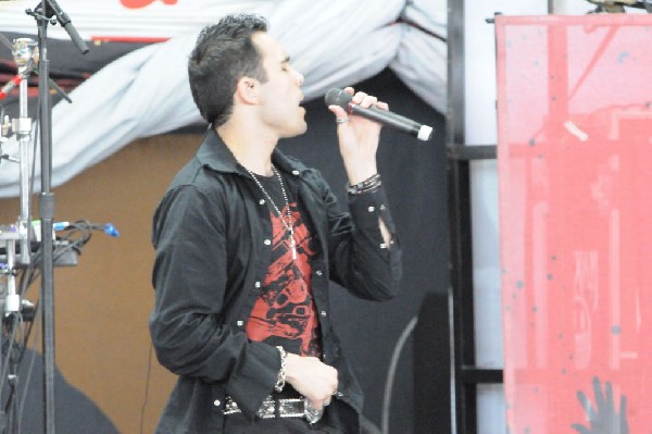 Trapt at the Verizon Wireless Amphitheater, Selma, Texas