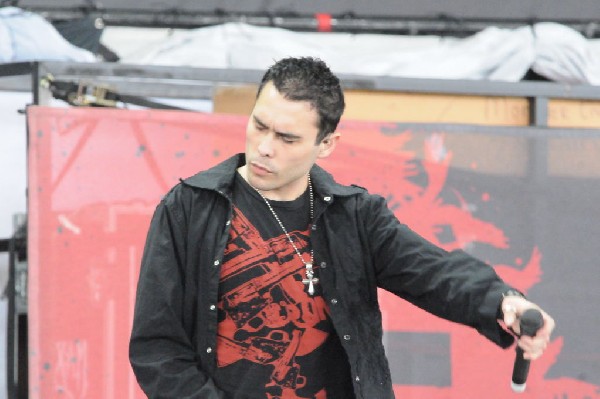 Trapt at the Verizon Wireless Amphitheater, Selma, Texas