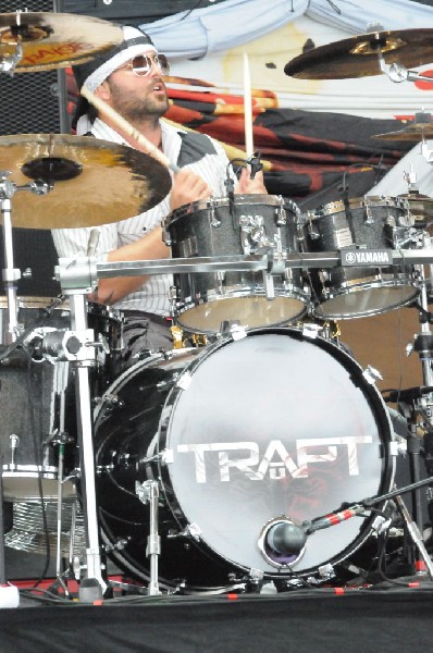 Trapt at the Verizon Wireless Amphitheater, Selma, Texas