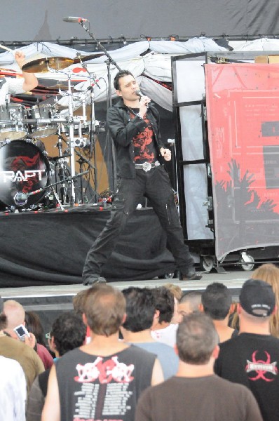 Trapt at the Verizon Wireless Amphitheater, Selma, Texas