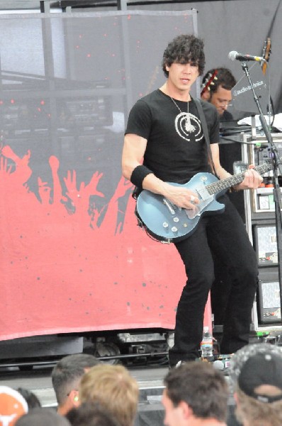 Trapt at the Verizon Wireless Amphitheater, Selma, Texas