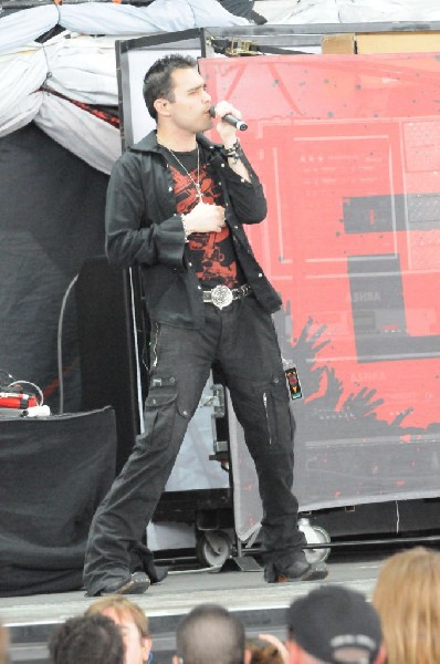 Trapt at the Verizon Wireless Amphitheater, Selma, Texas