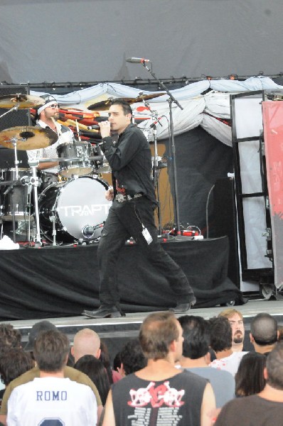 Trapt at the Verizon Wireless Amphitheater, Selma, Texas