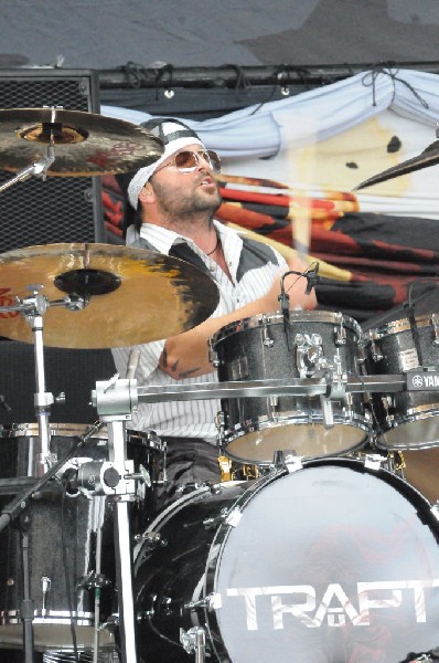 Trapt at the Verizon Wireless Amphitheater, Selma, Texas