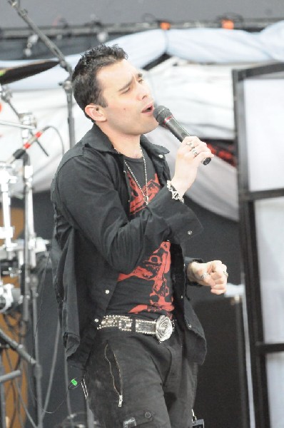 Trapt at the Verizon Wireless Amphitheater, Selma, Texas
