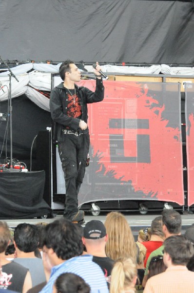 Trapt at the Verizon Wireless Amphitheater, Selma, Texas