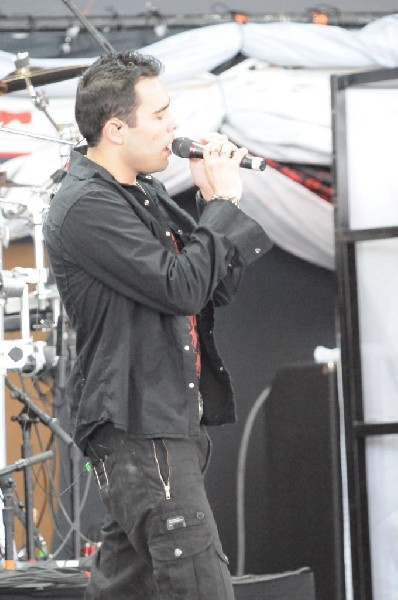Trapt at the Verizon Wireless Amphitheater, Selma, Texas