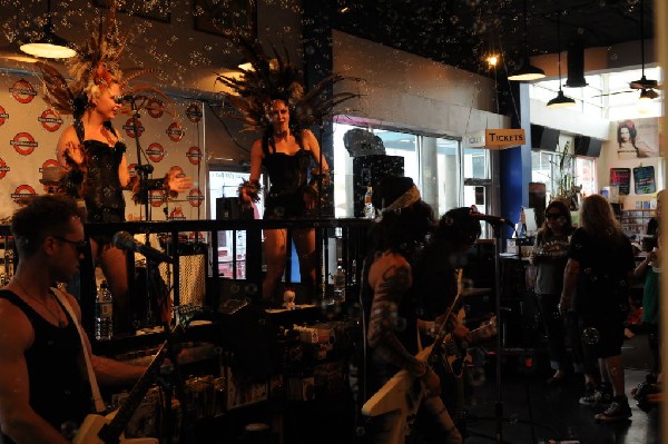 Triple Cobra at Waterloo Records instore, Austin, Texas