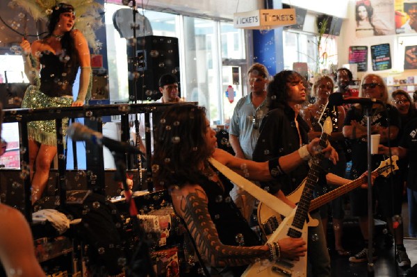 Triple Cobra at Waterloo Records instore, Austin, Texas