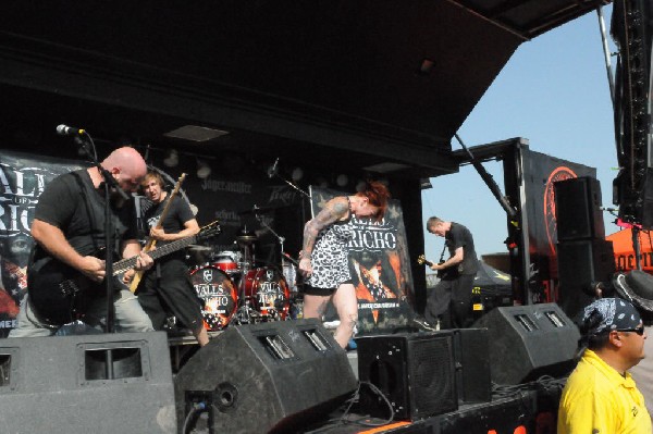 Walls Of Jericho at the Mayhem Festival Verizon Wireless Amphitheater
