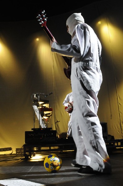 Weezer at the Frank Erwin Center