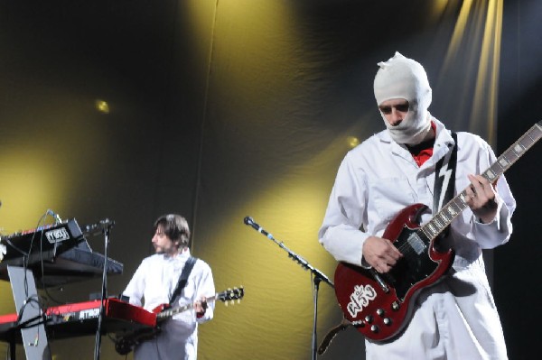 Weezer at the Frank Erwin Center