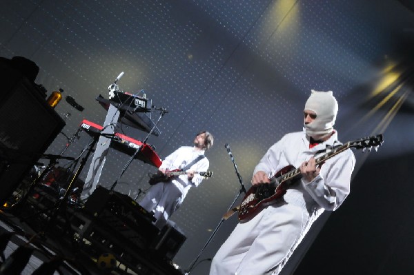 Weezer at the Frank Erwin Center