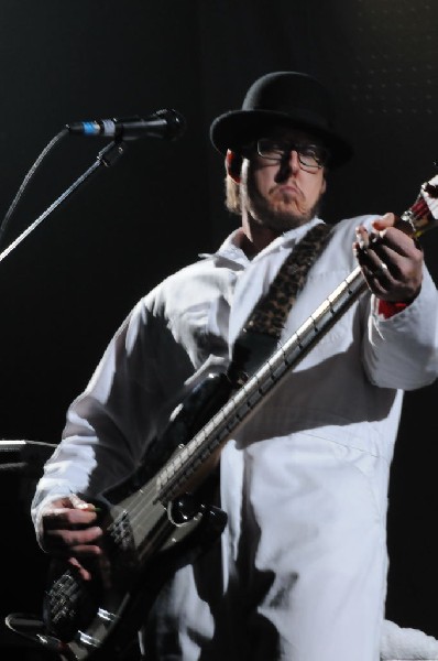 Weezer at the Frank Erwin Center