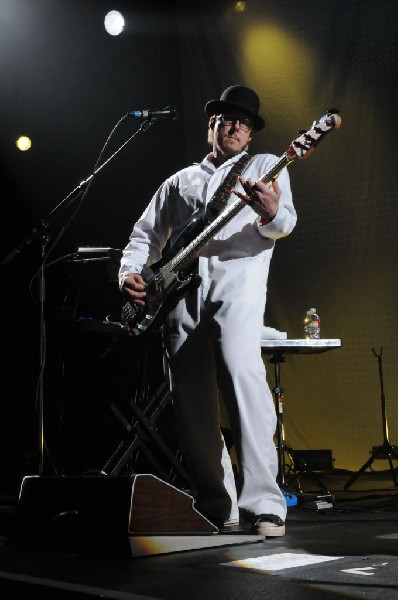 Weezer at the Frank Erwin Center