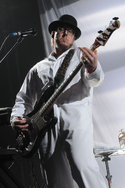 Weezer at the Frank Erwin Center