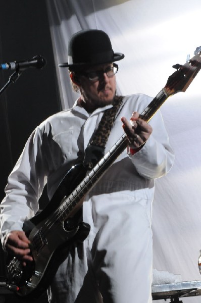 Weezer at the Frank Erwin Center