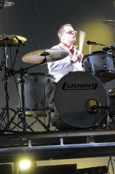 Weezer at the Frank Erwin Center