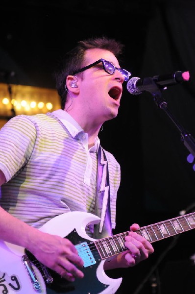 Weezer at Stubb's BarBQ, Austin, Texas 06/06/11 - photo by Jeff Barringer