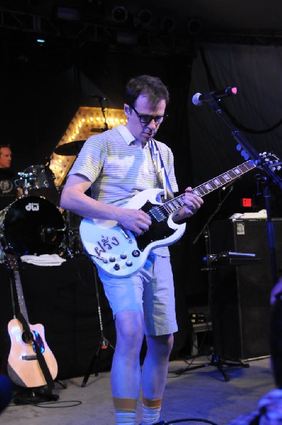 Weezer at Stubb's BarBQ, Austin, Texas 06/06/11 - photo by Jeff Barringer