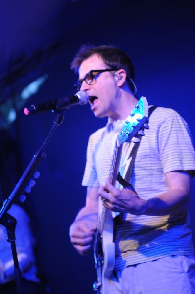 Weezer at Stubb's BarBQ, Austin, Texas 06/06/11 - photo by Jeff Barringer