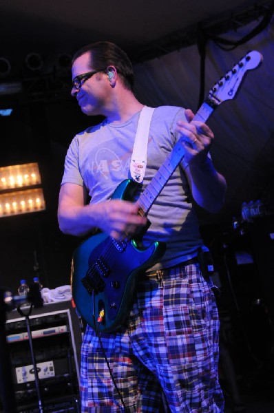 Weezer at Stubb's BarBQ, Austin, Texas 06/06/11 - photo by Jeff Barringer