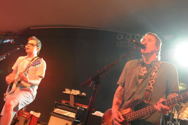 Weezer at Stubb's BarBQ, Austin, Texas 06/06/11 - photo by Jeff Barringer