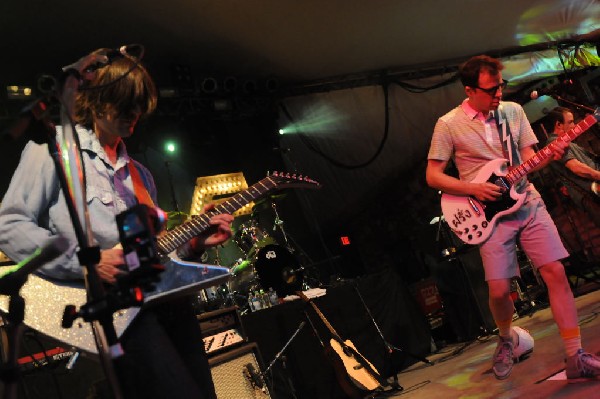 Weezer at Stubb's BarBQ, Austin, Texas 06/06/11 - photo by Jeff Barringer